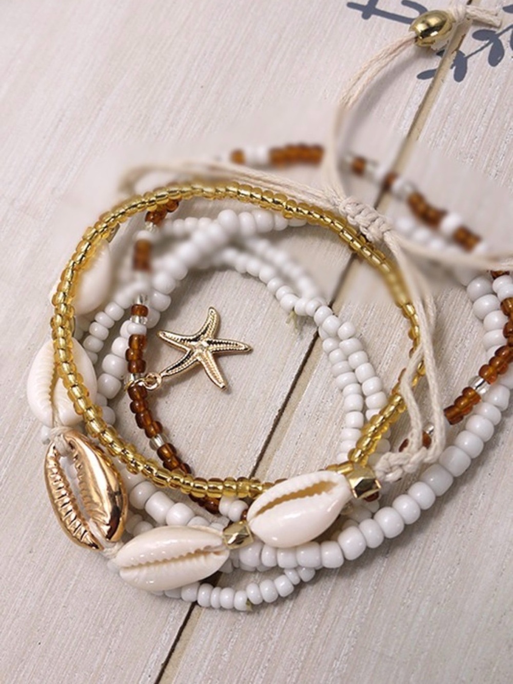 NWT Josslyn Beaded Bracelet Stack 6 Bracelets White Gold Cream Boho Layered